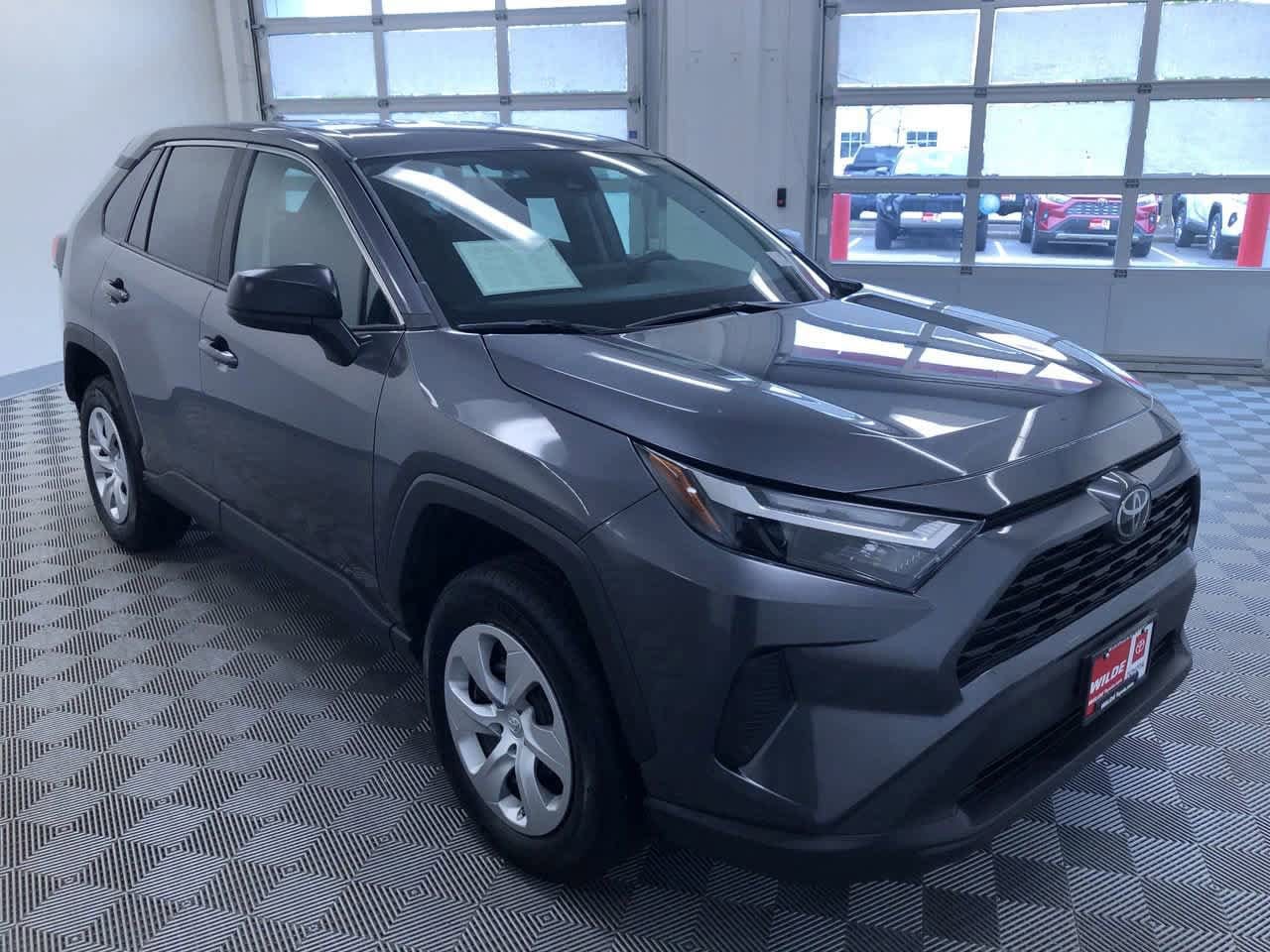 2024 Toyota RAV4 LE 36