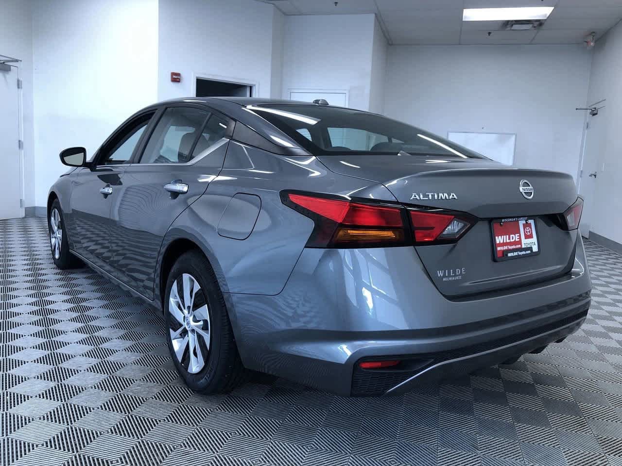 2019 Nissan Altima S 12