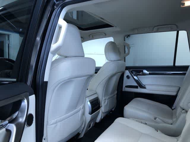 Thumbnail: 2022 Lexus GX - 20