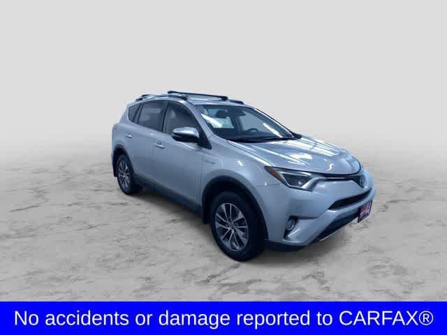 Thumbnail: 2016 Toyota RAV4 - 3