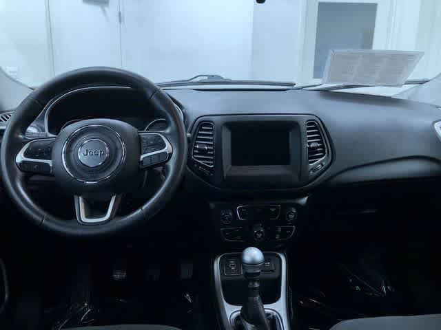 Thumbnail: 2019 Jeep Compass - 9