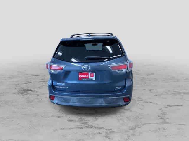 Thumbnail: 2015 Toyota Highlander - 9