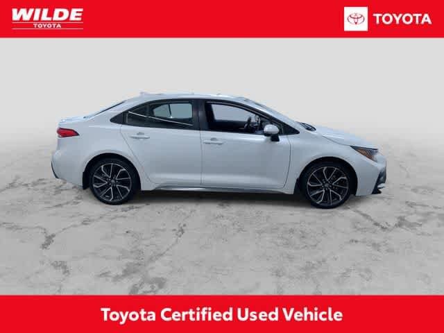 2022 Toyota Corolla SE photo 2