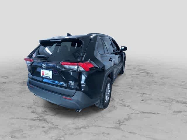 Thumbnail: 2025 Toyota RAV4 - 9