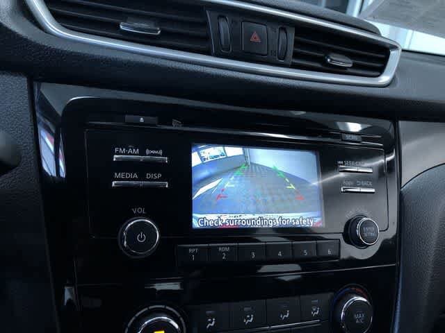 Thumbnail: 2015 Nissan Rogue - 27