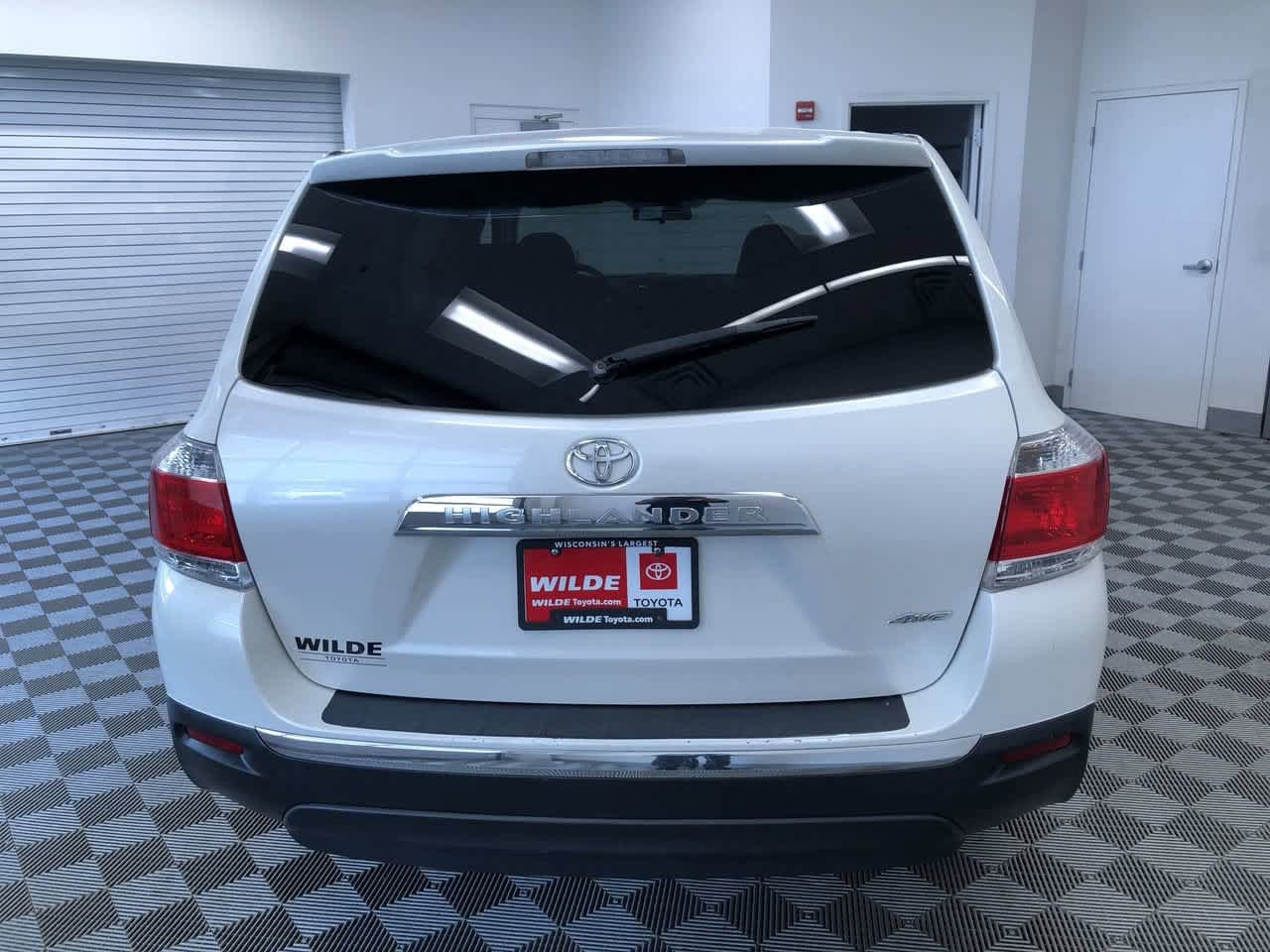 Thumbnail: 2013 Toyota Highlander - 13