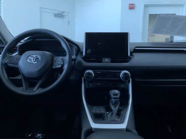 Thumbnail: 2024 Toyota RAV4 - 17