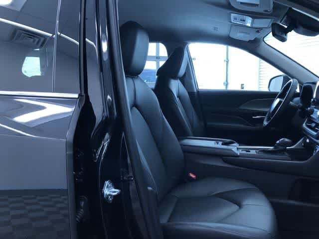 Thumbnail: 2025 Toyota Grand Highlander - 24