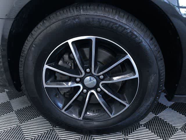 Thumbnail: 2015 Dodge Grand Caravan - 16