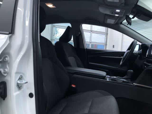 Thumbnail: 2025 Toyota Camry - 15