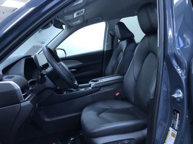 Thumbnail: 2025 Toyota Grand Highlander - 20