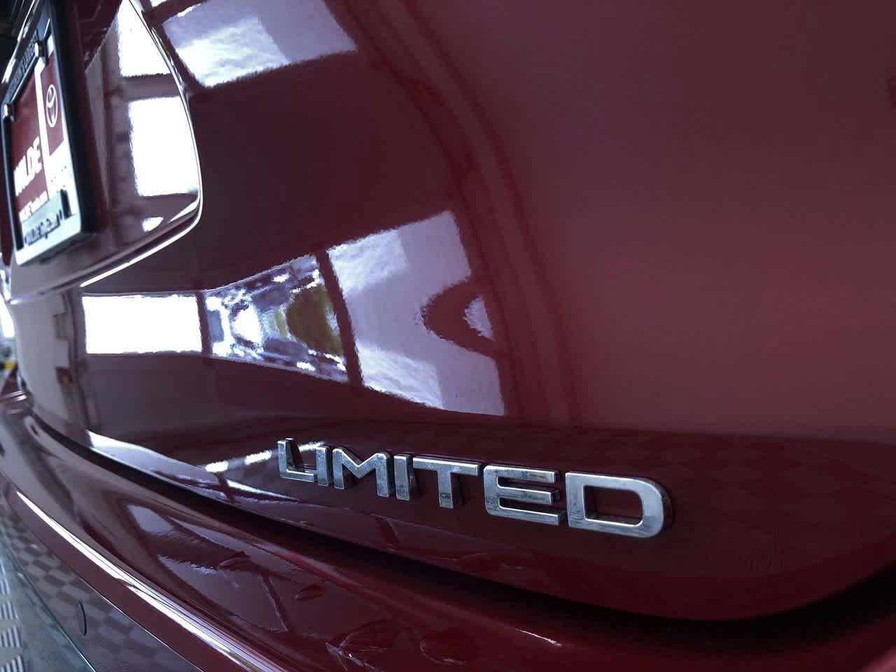 Thumbnail: 2022 Toyota Highlander - 15