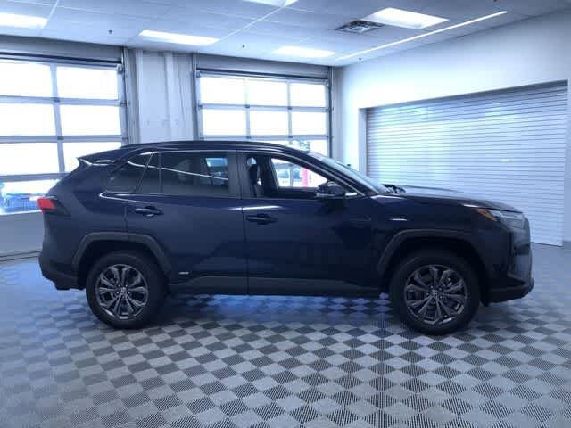 Thumbnail: 2024 Toyota RAV4 - 35