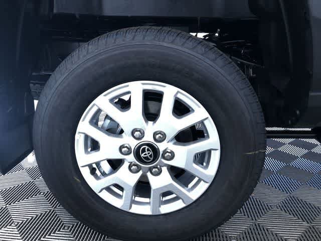 Thumbnail: 2025 Toyota Tacoma - 10