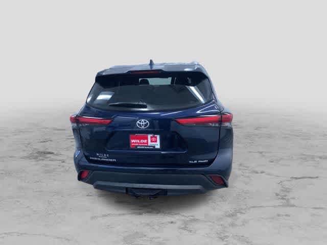 Thumbnail: 2021 Toyota Highlander - 8