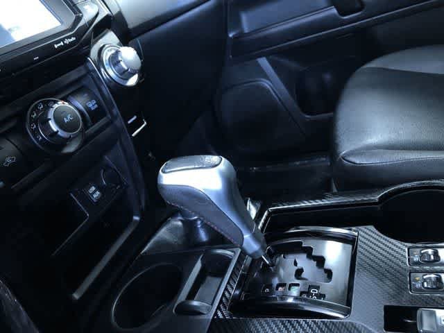 Thumbnail: 2017 Toyota 4Runner - 33