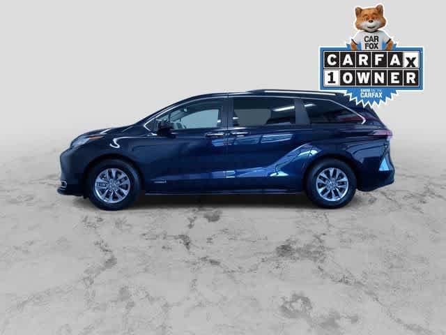Thumbnail: 2021 Toyota Sienna - 6
