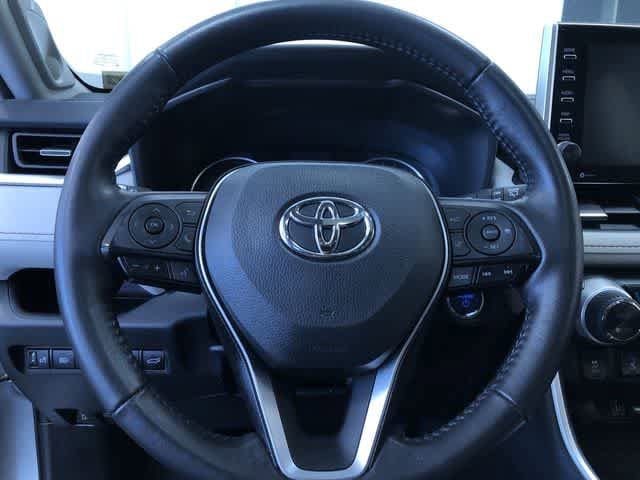 Thumbnail: 2022 Toyota RAV4 - 24