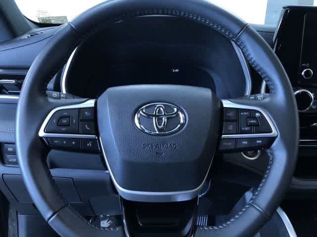 Thumbnail: 2025 Toyota Highlander - 24
