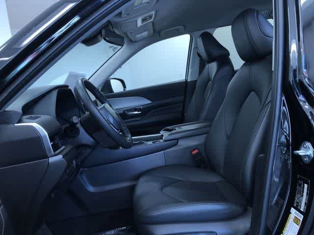 Thumbnail: 2025 Toyota Grand Highlander - 21