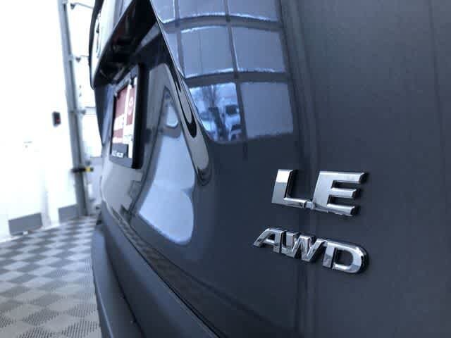 Thumbnail: 2025 Toyota RAV4 - 16