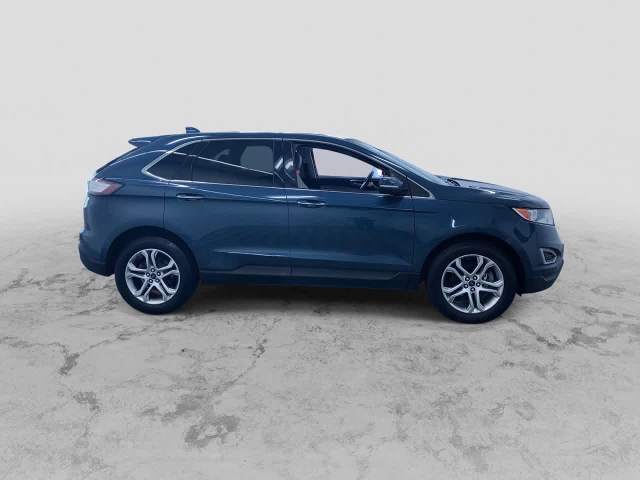 Thumbnail: 2016 Ford Edge - 2