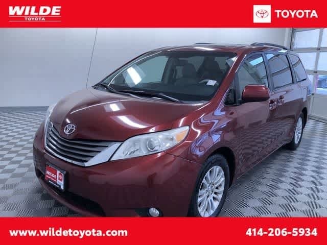 2011 Toyota Sienna XLE -
                  West Allis, WI