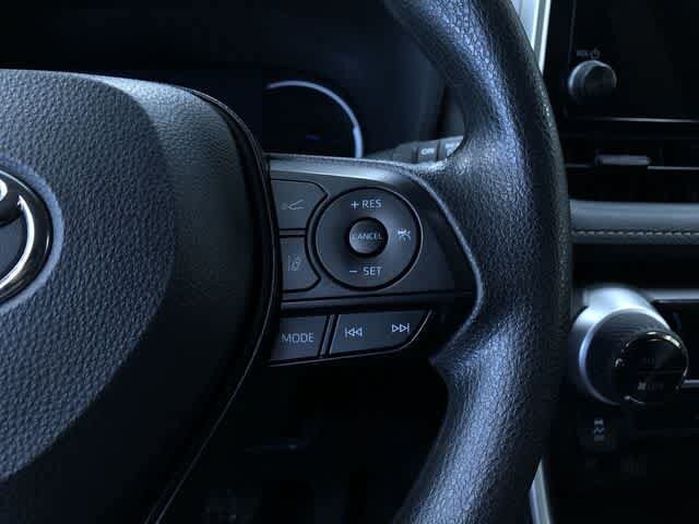 Thumbnail: 2025 Toyota RAV4 - 25