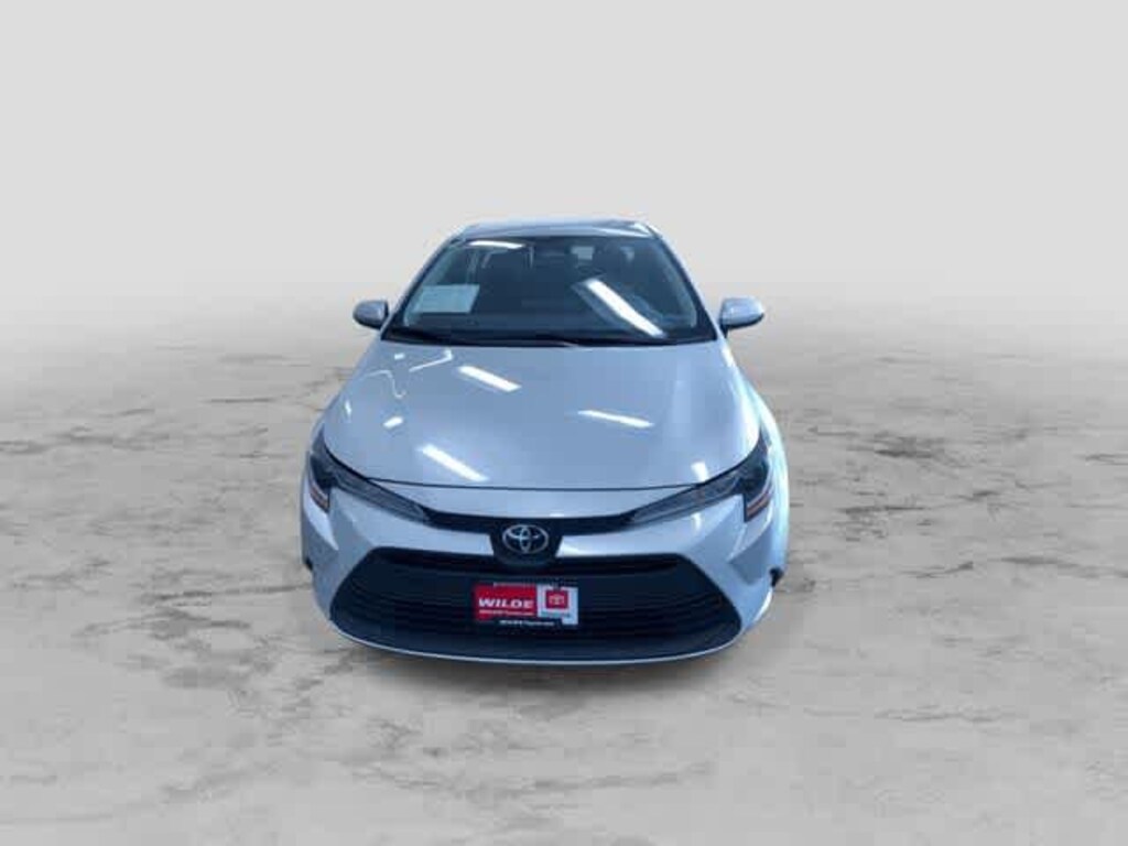 Certified 2025 Toyota Corolla LE Car
