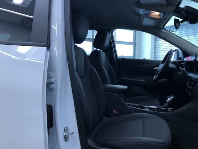 Thumbnail: 2025 Buick Encore GX - 22