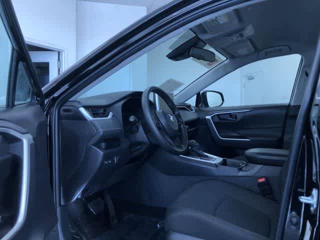 Thumbnail: 2025 Toyota RAV4 - 10