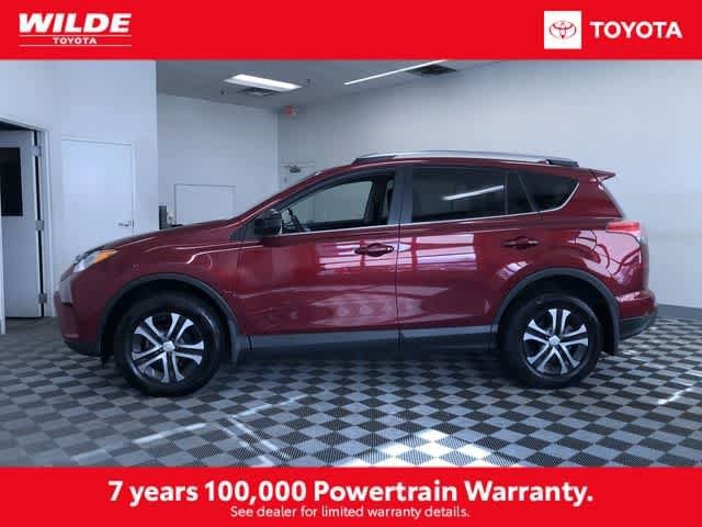 Thumbnail: 2018 Toyota RAV4 - 3