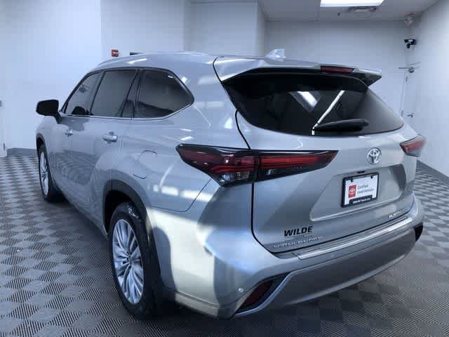 Thumbnail: 2024 Toyota Highlander - 12