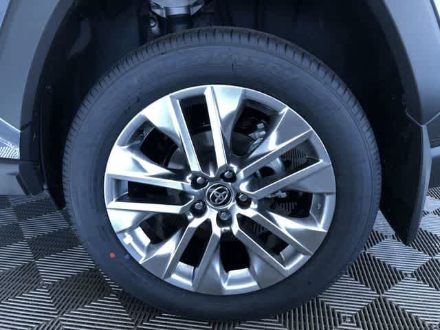 Thumbnail: 2025 Toyota RAV4 - 8