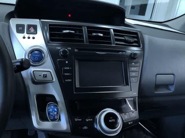 Thumbnail: 2013 Toyota Prius v - 28