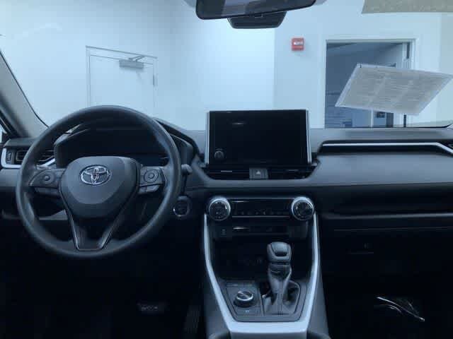 Thumbnail: 2025 Toyota RAV4 - 17