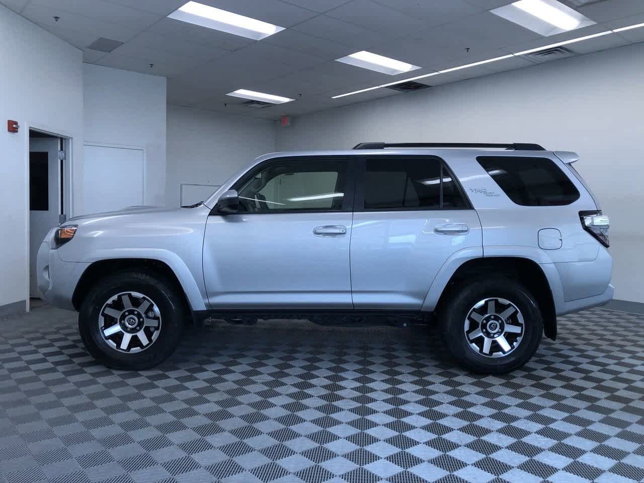 2024 Toyota 4Runner TRD Off Road 11