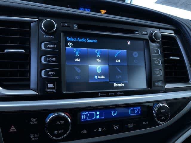 Thumbnail: 2016 Toyota Highlander - 31