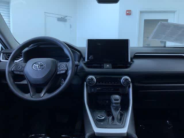Thumbnail: 2025 Toyota RAV4 - 17