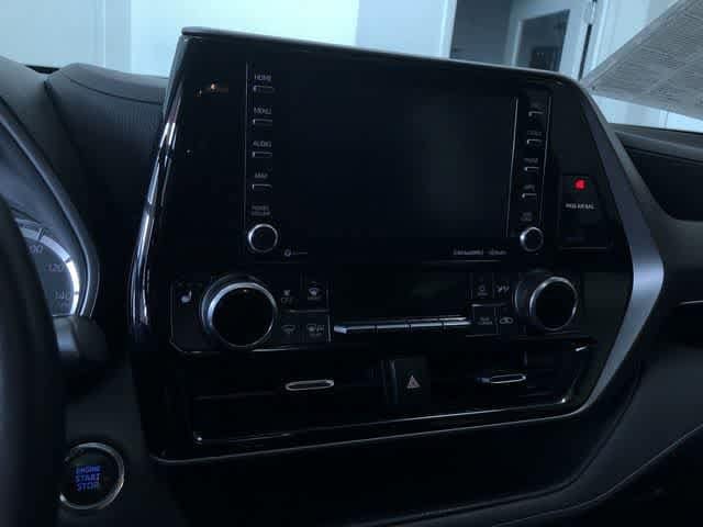 Thumbnail: 2022 Toyota Highlander - 19