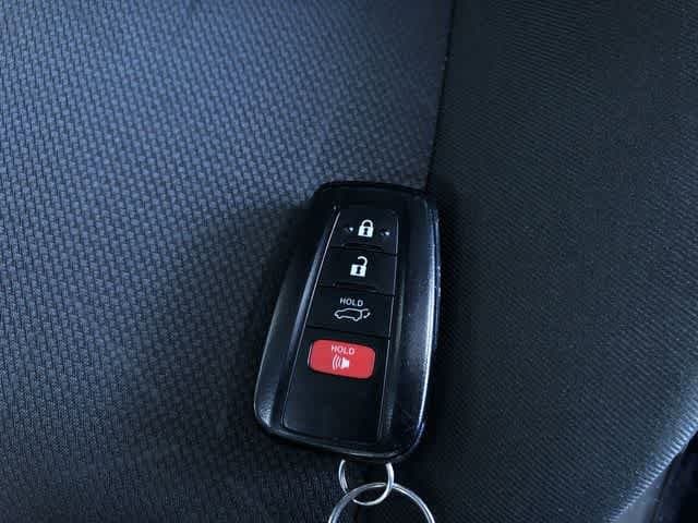 Thumbnail: 2025 Toyota RAV4 - 31