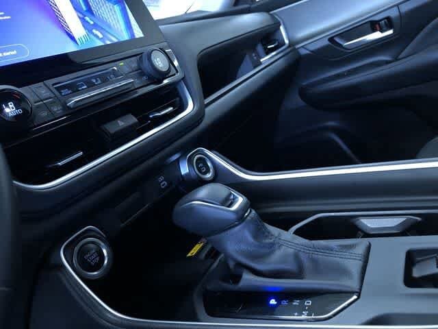 Thumbnail: 2025 Toyota Grand Highlander - 21