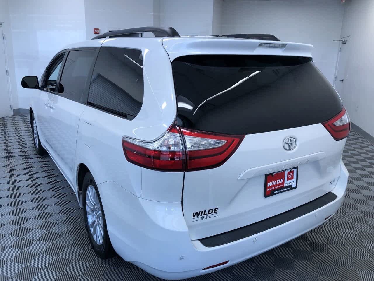 2015 Toyota Sienna XLE 7