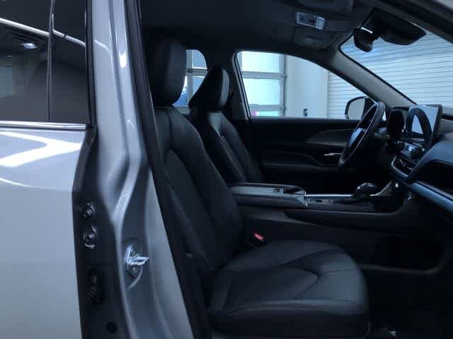 Thumbnail: 2025 Toyota Grand Highlander - 24