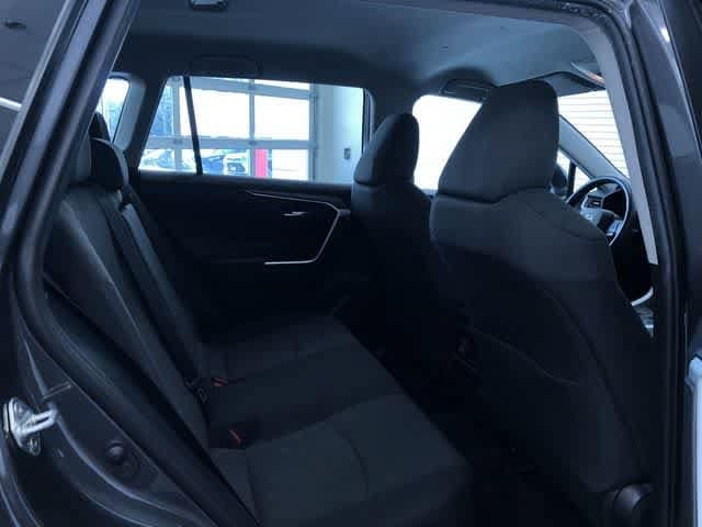 Thumbnail: 2020 Toyota RAV4 - 21