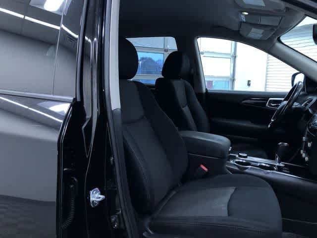 Thumbnail: 2017 Nissan Pathfinder - 22