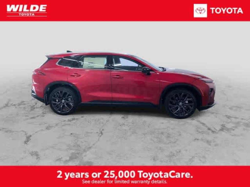 New 2025 Toyota Crown Signia Limited LIMITED