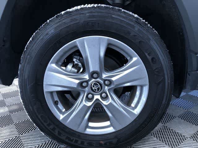 Thumbnail: 2025 Toyota RAV4 - 22