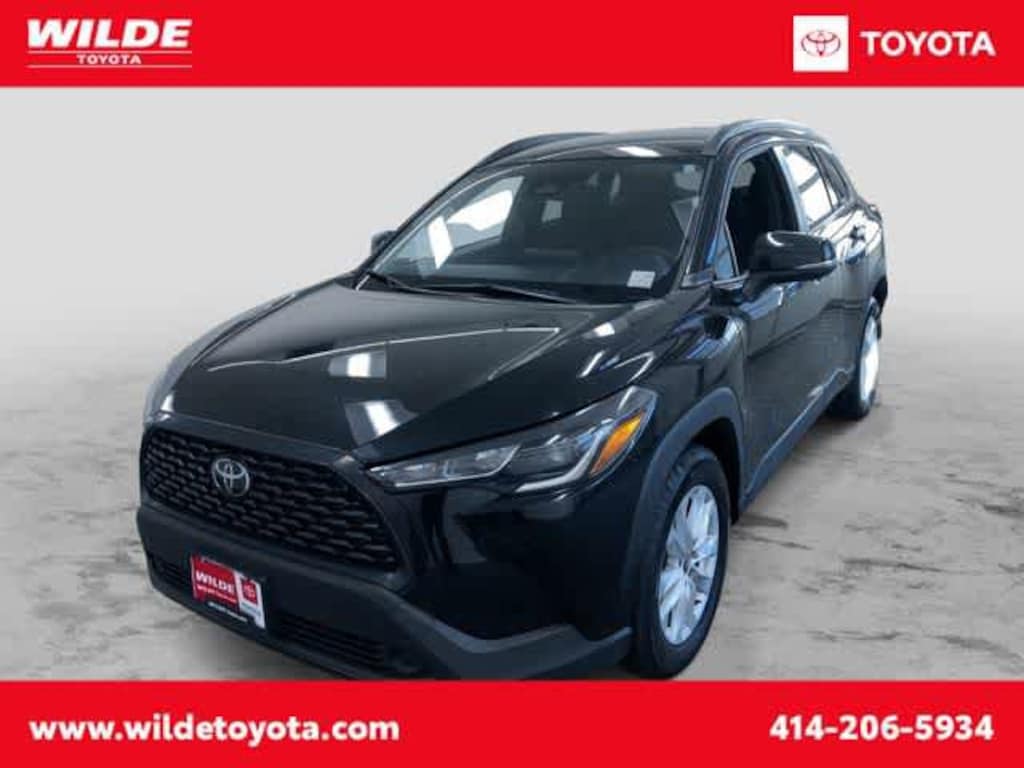 Used 2024 Toyota Corolla Cross LE Sport Utility