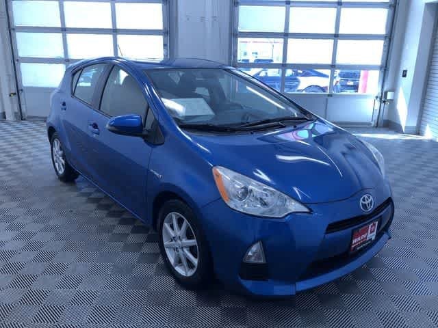 Thumbnail: 2012 Toyota Prius c - 37
